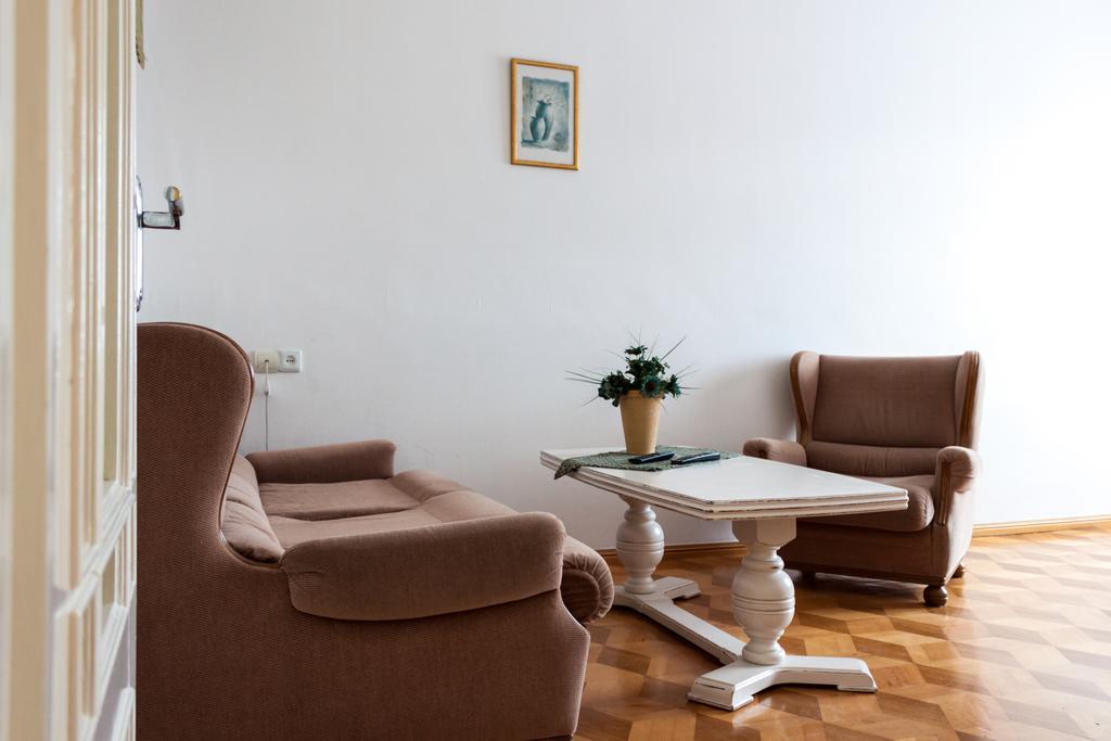 Apartment Janashia Tbilisi ภายนอก รูปภาพ