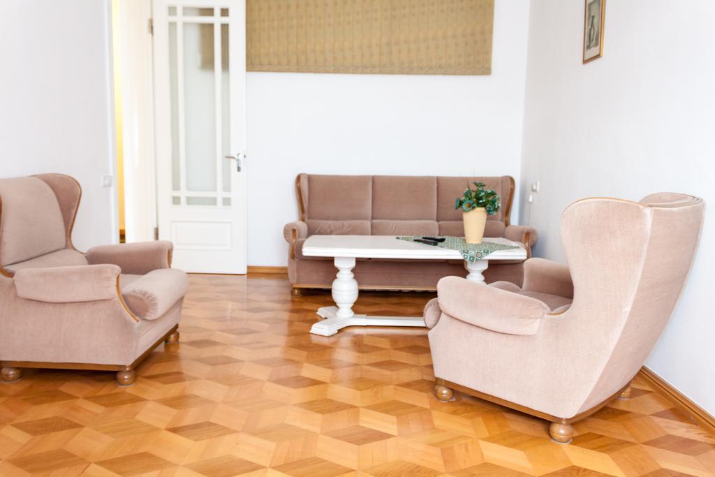 Apartment Janashia Tbilisi ภายนอก รูปภาพ