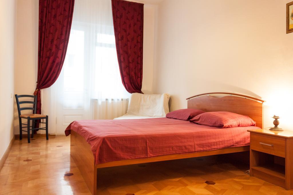 Apartment Janashia Tbilisi ภายนอก รูปภาพ